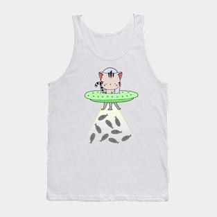 Funny Tabby Cat is flying a spaceship Tank Top